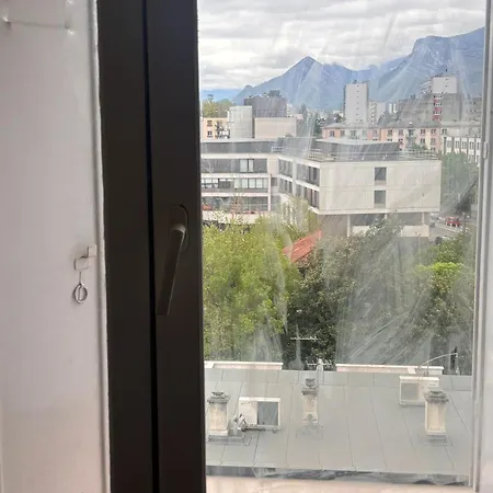 Le Flaubert Charmant Studio Lumineux Avec Vue Montagne * Grenoble